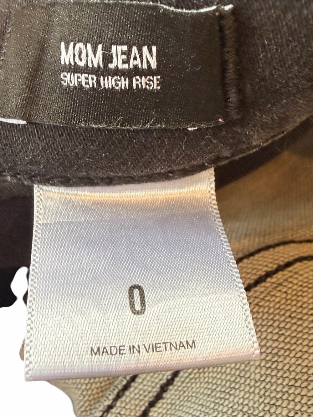 Express Women's Mom Jeans in Black - Picture 5 of 6